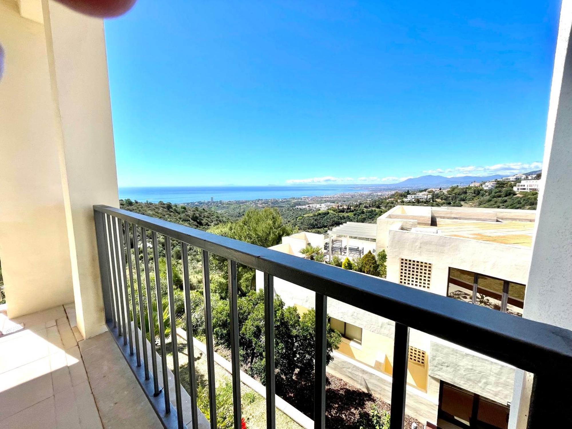 Spectacular Views - Luxury Apartment In Resort - Marbella Hills Exterior photo