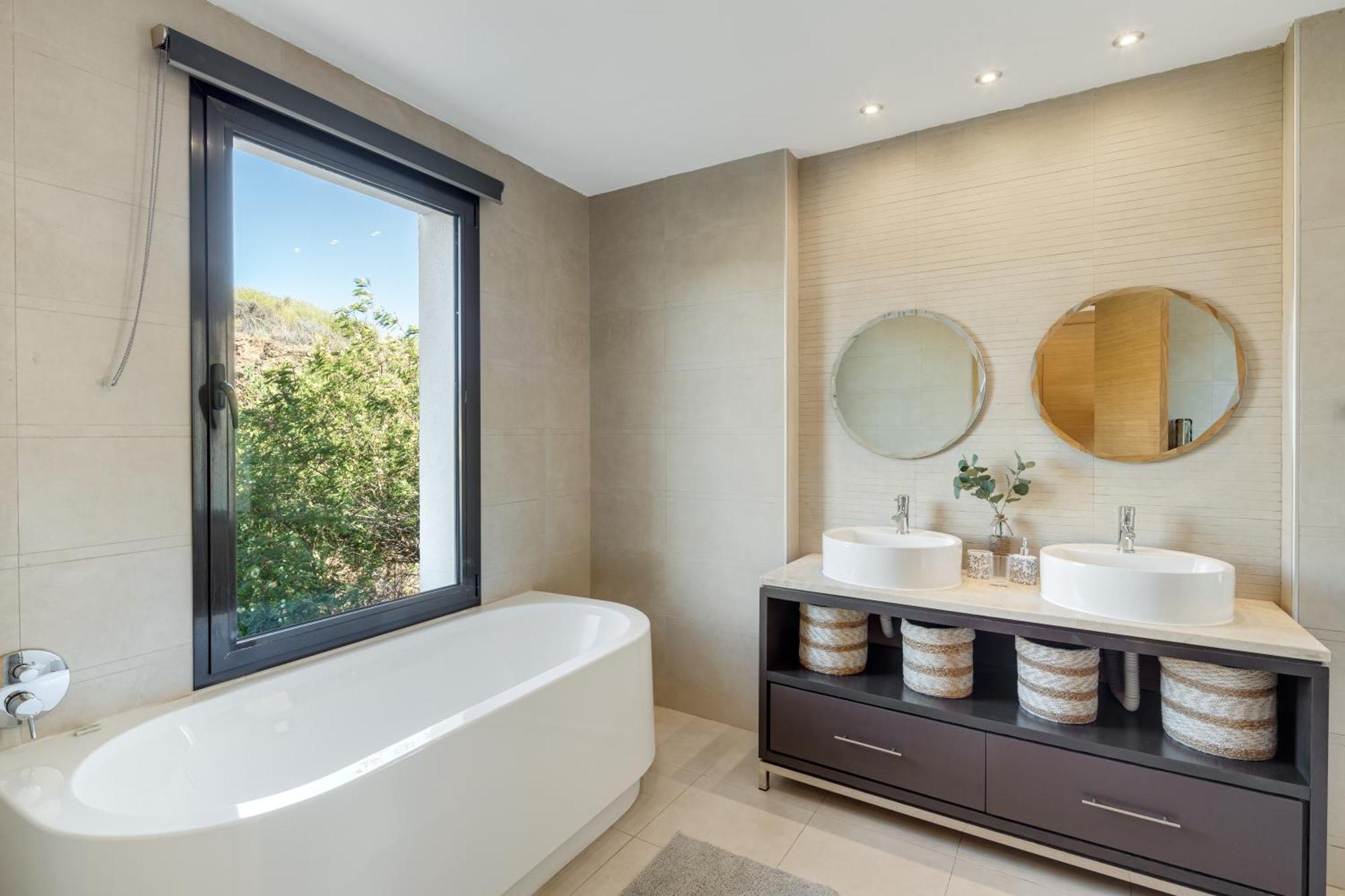Spectacular Views - Luxury Apartment In Resort - Marbella Hills Exterior photo